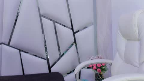 Aura online show from March 9, 6:50 am