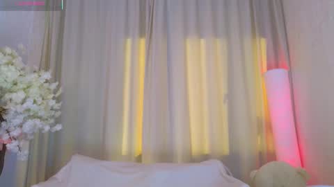 Snapshot of _b00bss_ chatting on September 12, 4:25 am Jess online show from September 12, 4:25 am