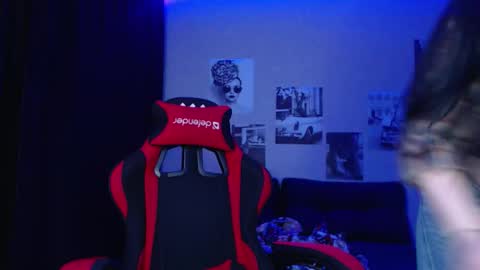 Tiffany online show from November 24, 12:09 am