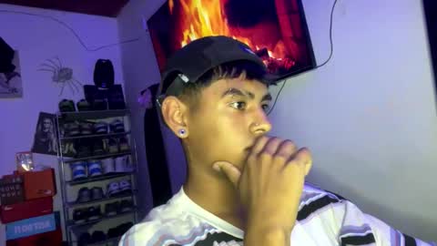 _billowy_ online show from November 21, 1:25 am