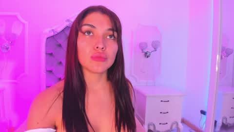 Brenda  online show from April 22, 7:43 pm