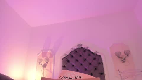 Snapshot of _brenda_becker chatting on October 3, 8:06 pm Brenda online show from October 3, 8:06 pm