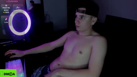 FELIPE CAMACHO    dont forget to support me with a little hand up online show from March 11, 5:54 am