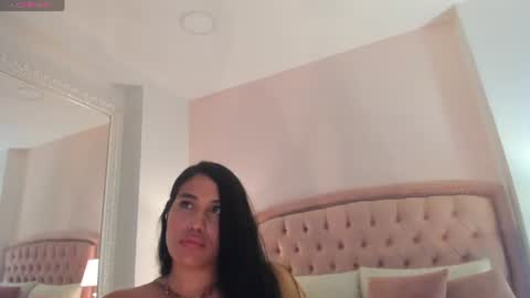 cailyn  online show from July 11, 11:30 pm