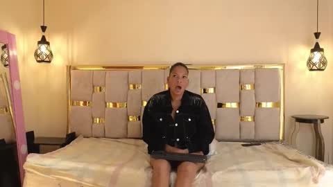 Caroline online show from November 29, 12:13 pm