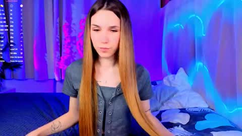 Cindy . online show from October 5, 9:11 pm