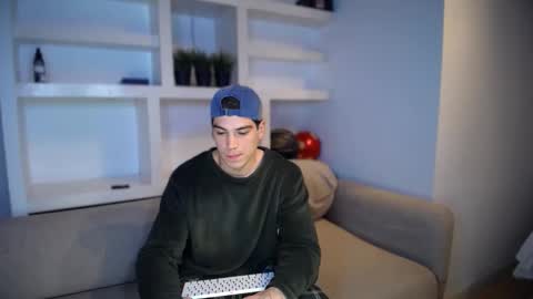 _couplevibes online show from November 16, 6:21 pm