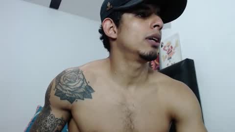  crissgex  online show from October 3, 9:23 pm