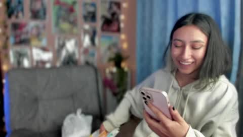 Snapshot of _darkkitty_ chatting on December 13, 4:33 am paula online show from December 13, 4:33 am