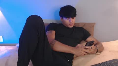 _demon1 online show from April 9, 6:19 am