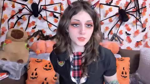 Snapshot of _devilbaby chatting on October 6, 6:37 pm Kate online show from October 6, 6:37 pm