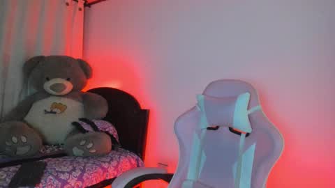 Snapshot of _elektrah chatting on September 16, 1:29 am _elektrah online show from September 16, 1:29 am