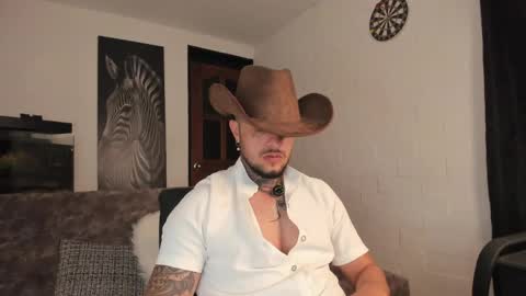 Emilio online show from June 8, 9:32 am