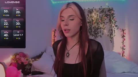 Snapshot of _eva_pleasure_ chatting on September 26, 8:11 am Eva online show from September 26, 8:11 am