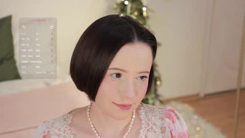 Essie  online show from December 31, 1:04 am