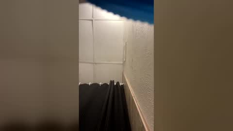 _frosty_69 online show from March 27, 4:40 am