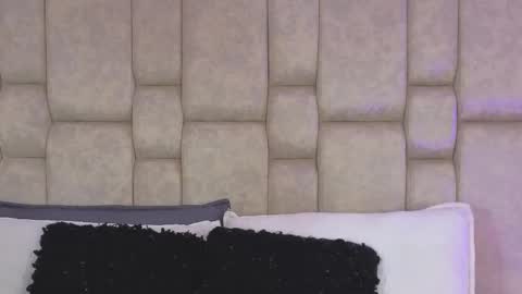 Ginger Cherry online show from December 14, 9:43 pm