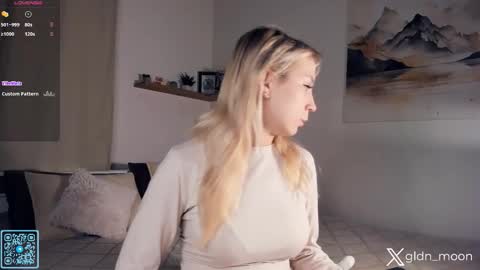 Rina online show from November 6, 7:39 pm