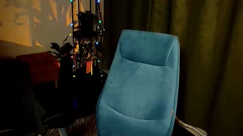 _goldilocks__ online show from October 1, 4:50 pm