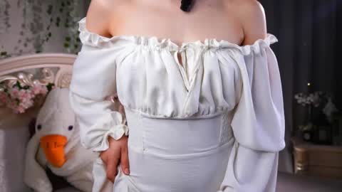 Milly online show from April 22, 3:02 am