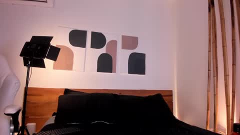 Hanna johnson online show from February 24, 2:08 am