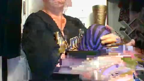 _hitgirly_ online show from May 17, 9:02 pm