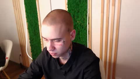 _honeyberry_ online show from March 17, 10:26 pm