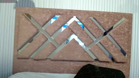 Isa online show from April 17, 12:07 pm