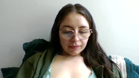 Isa online show from September 30, 5:23 pm