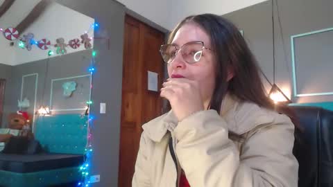 Isa online show from December 22, 1:40 pm