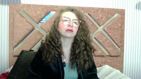 Isa online show from May 23, 2:13 pm