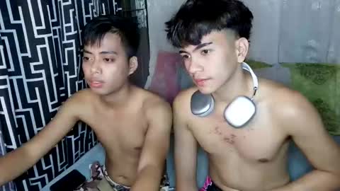 _jamescock online show from April 22, 1:24 am