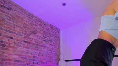 Snapshot of _jessy_moon_ chatting on February 3, 6:49 pm ... online show from February 3, 6:49 pm