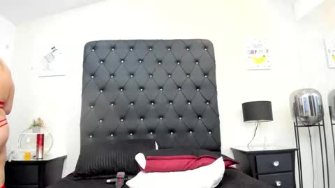 _johnson_alana online show from March 6, 2:27 pm