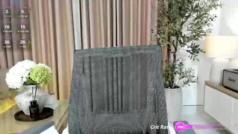 _joliie_ online show from April 22, 7:26 am