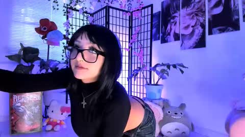 JULIANA online show from November 3, 3:24 pm