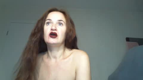 KAPELKA   online show from November 8, 4:04 am