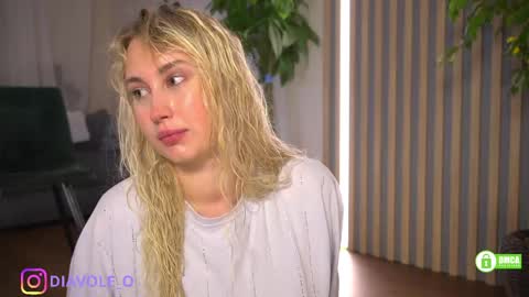 Kate online show from April 24, 3:36 pm