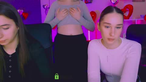 _kellykitten_ online show from March 4, 10:23 am