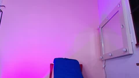 Kendall online show from October 6, 12:12 pm