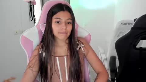 Snapshot of _khloe_sweet chatting on September 25, 5:53 pm khloe sweet online show from September 25, 5:53 pm