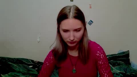 Snapshot of _kikiclark_ chatting on October 21, 9:07 pm _kikiclark_ online show from October 21, 9:07 pm