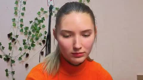 _kikiclark_ online show from February 26, 8:34 pm