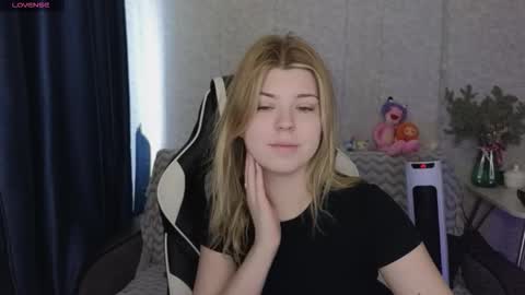 Molly   Emily online show from February 28, 5:44 am