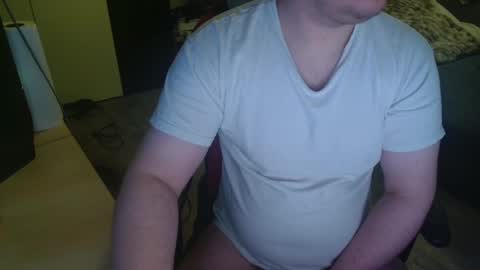 _kitsu_ online show from December 22, 4:17 pm