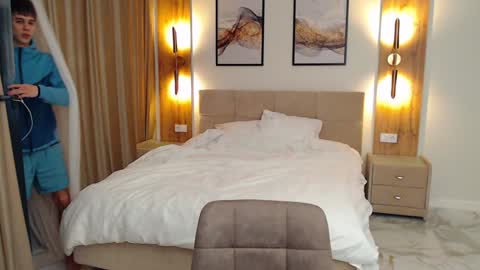 Snapshot of _kurt chatting on January 22, 3:41 am Kurt online show from January 22, 3:41 am