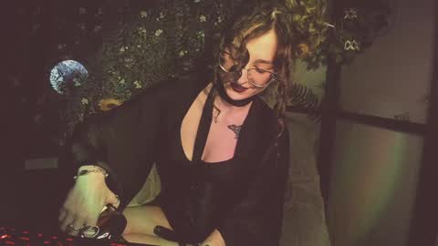 Lady Luna online show from January 17, 12:20 am