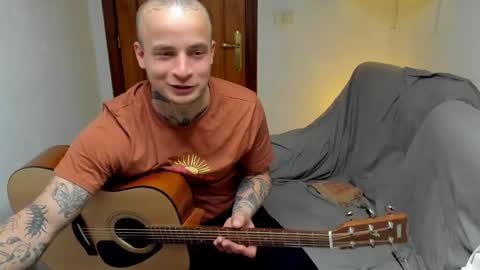 Layne online show from May 13, 3:00 pm