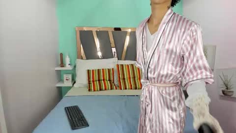  L E M M O N  online show from September 20, 8:23 pm