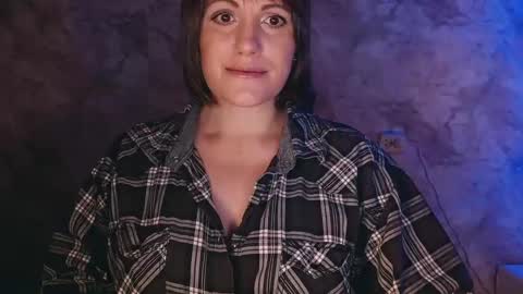 Letty online show from December 6, 1:35 am